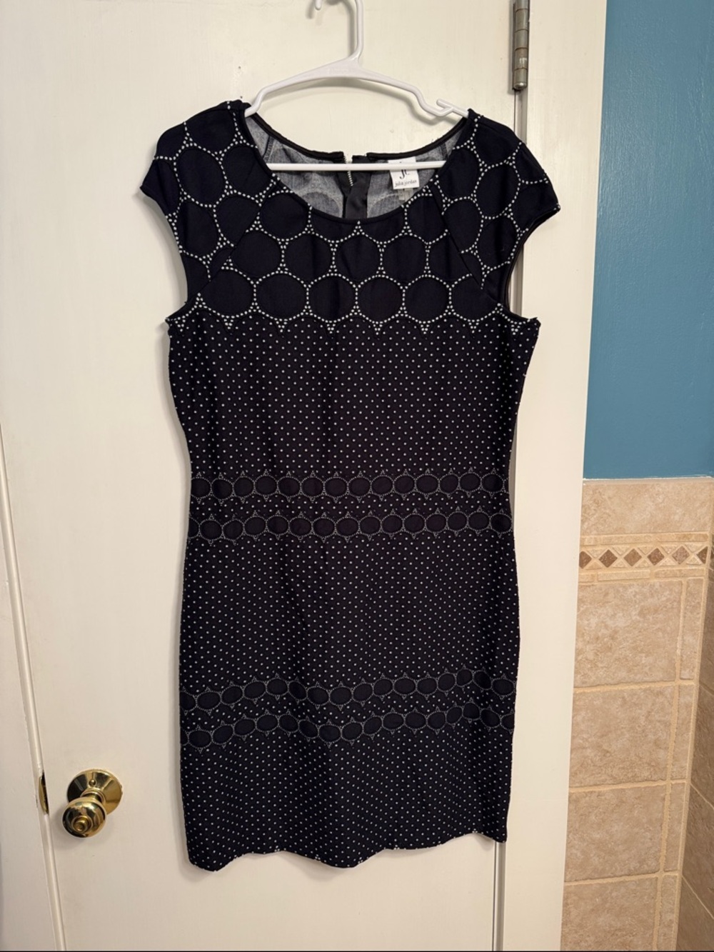 julia jordan Black Dot & Circle Cap Sleeve Midi Dress
